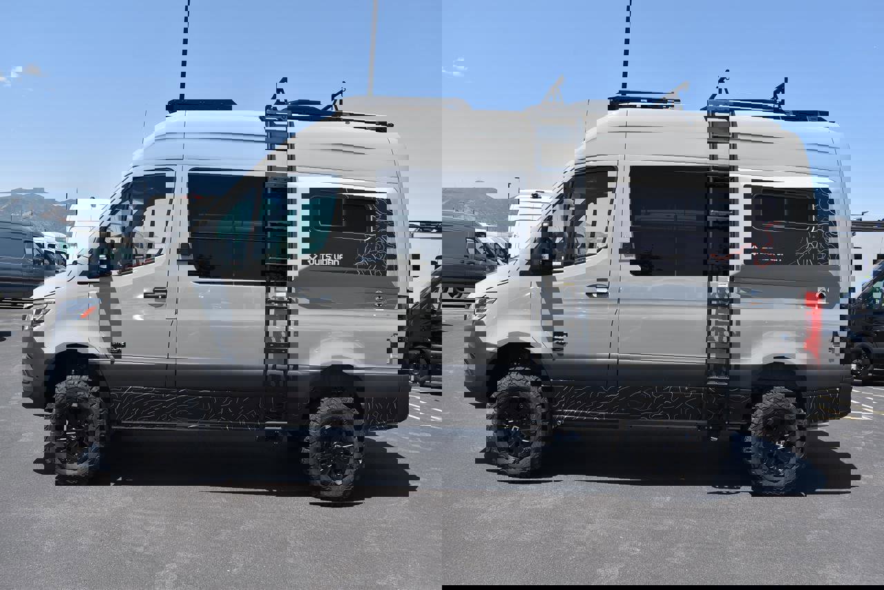 New 2024 Mercedes-Benz Sprinter 2500 image 4