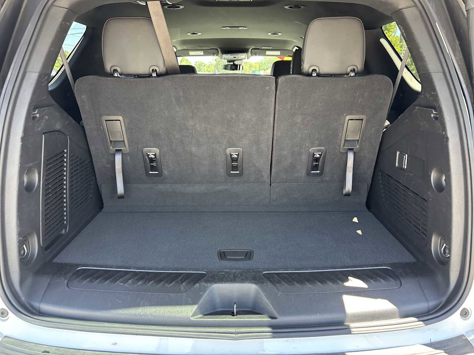 Used 2025 Chevrolet Tahoe LT AWD/4WD image 25