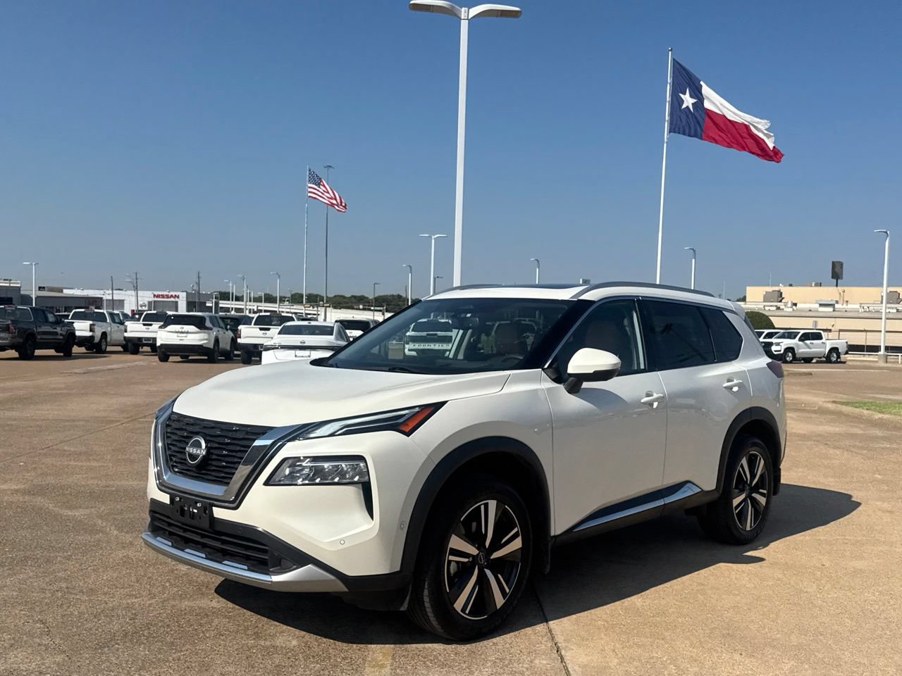 Certified 2023 Nissan Rogue Platinum w/ Platinum Premium Package AWD/4WD image 7