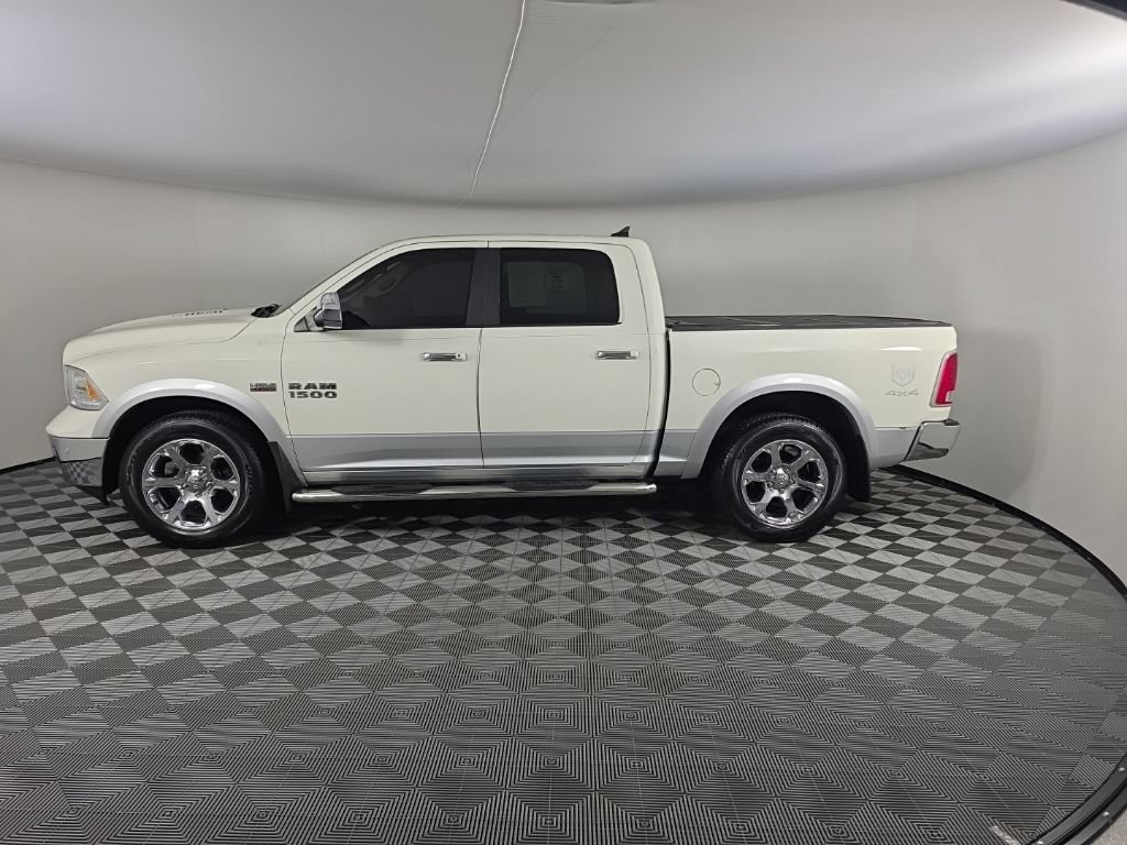 Used 2017 RAM 1500 Laramie w/ Convenience Group AWD/4WD image 2