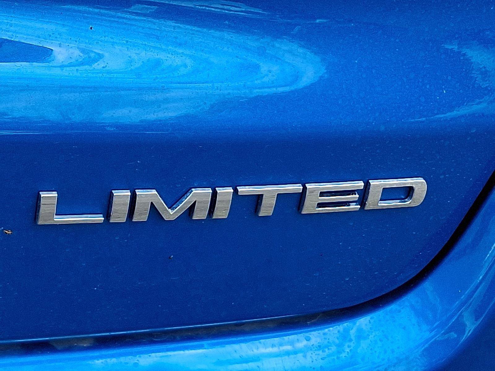 New 2025 Jeep Compass Limited image 16