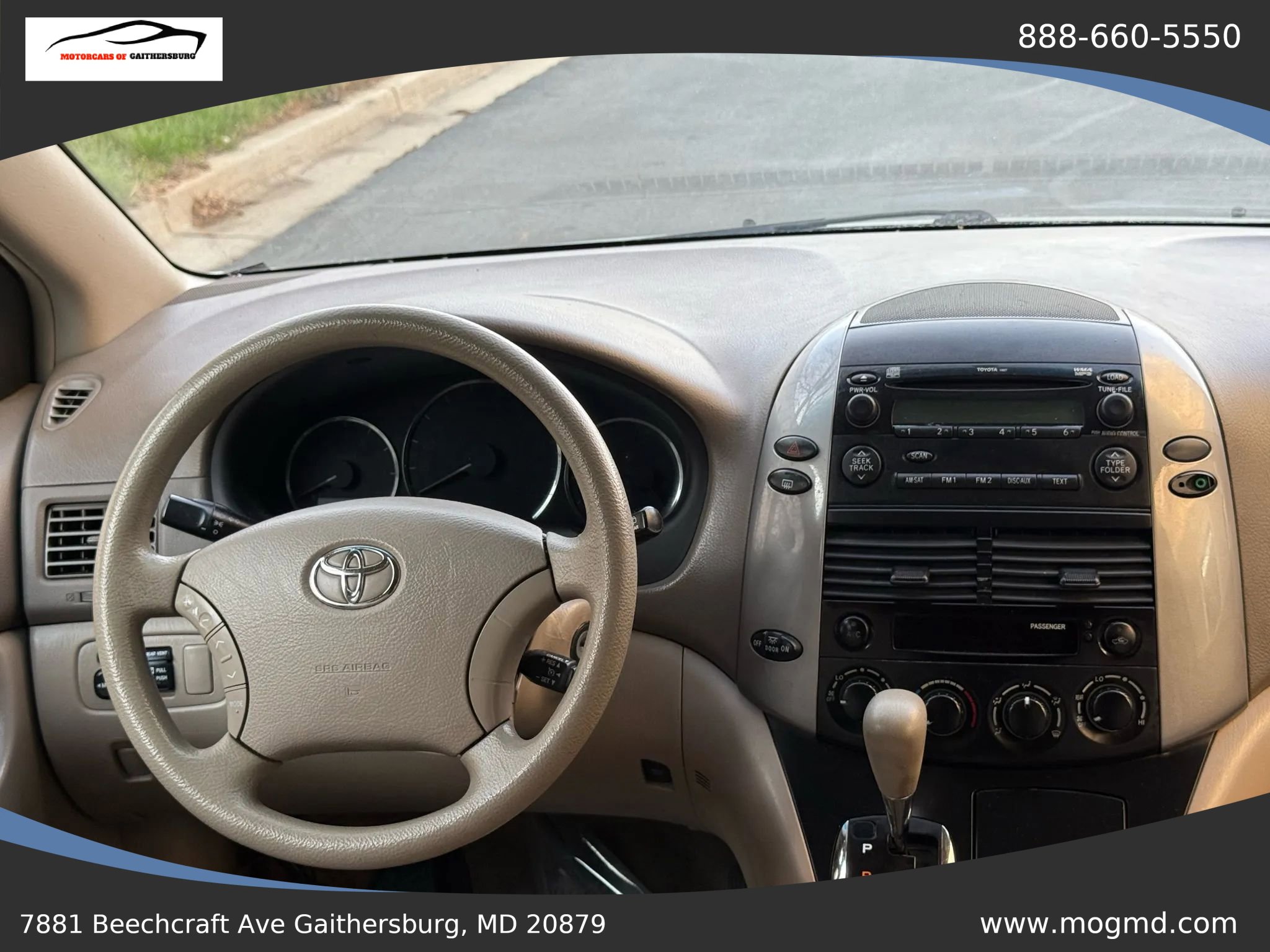 Used 2010 Toyota Sienna LE image 30