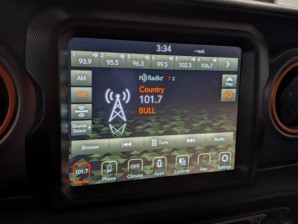Used 2023 Jeep Gladiator Mojave AWD/4WD image 56