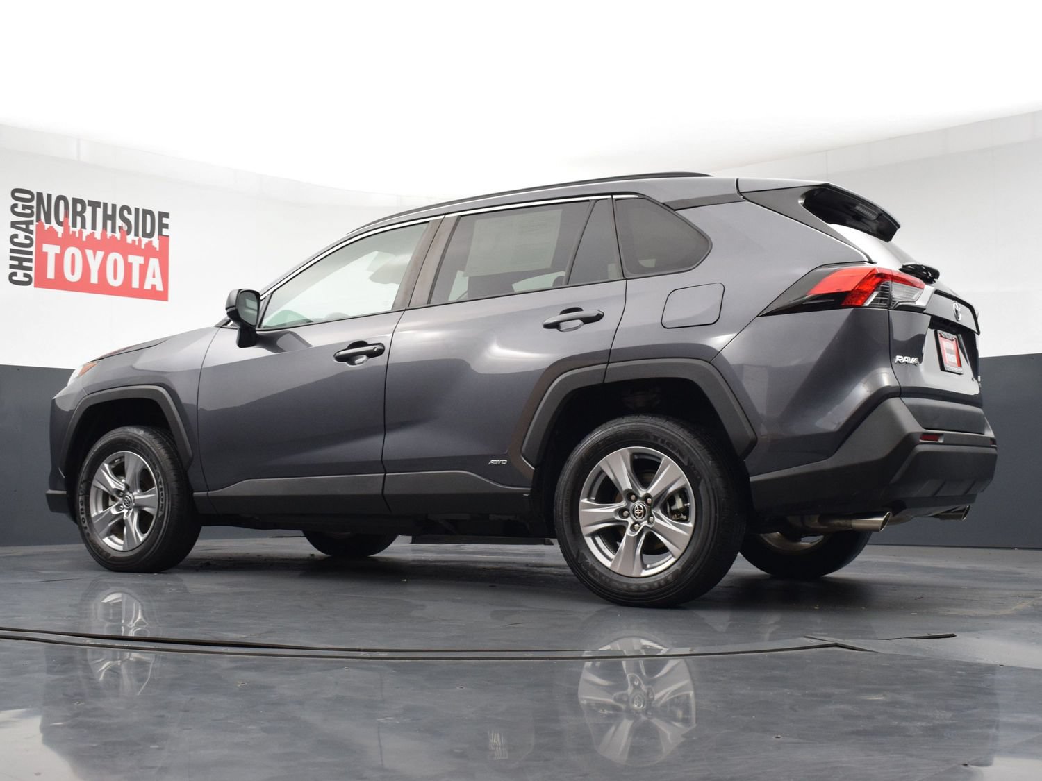 Used 2024 Toyota RAV4 LE AWD/4WD image 25