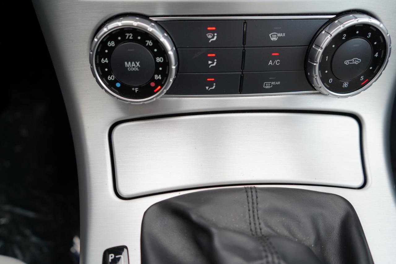 Used 2015 Mercedes-Benz SLK 250 image 57