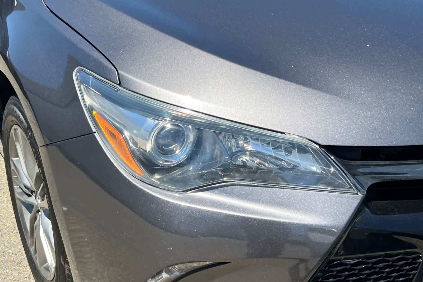 Used 2016 Toyota Camry SE FWD image 8