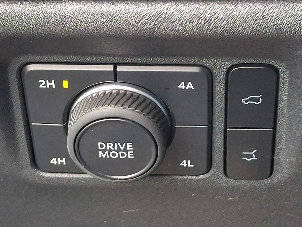 Used 2025 Ford Expedition Max Active AWD/4WD image 24