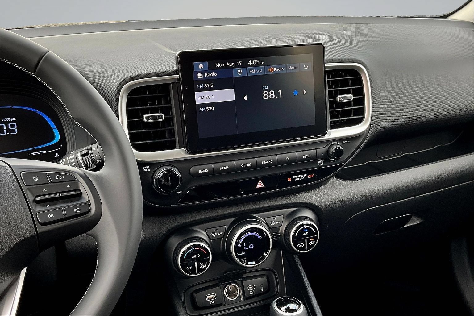 New 2026 Hyundai Venue SEL FWD image 6