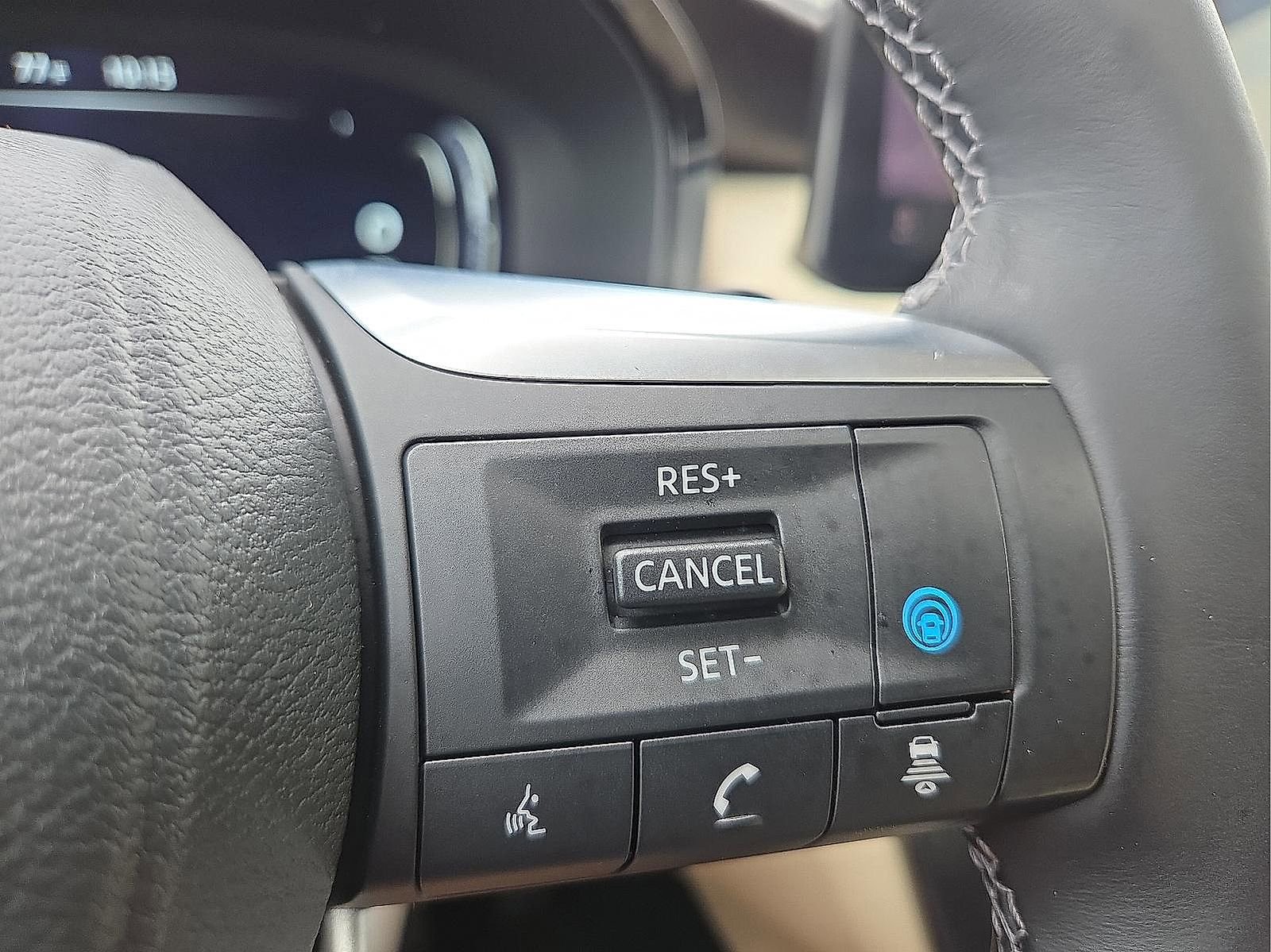 Used 2025 INFINITI QX60 Sensory w/ Vision Package AWD/4WD image 19