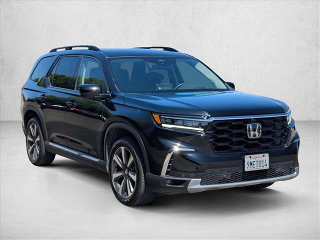 Used 2025 Honda Pilot Elite image 3