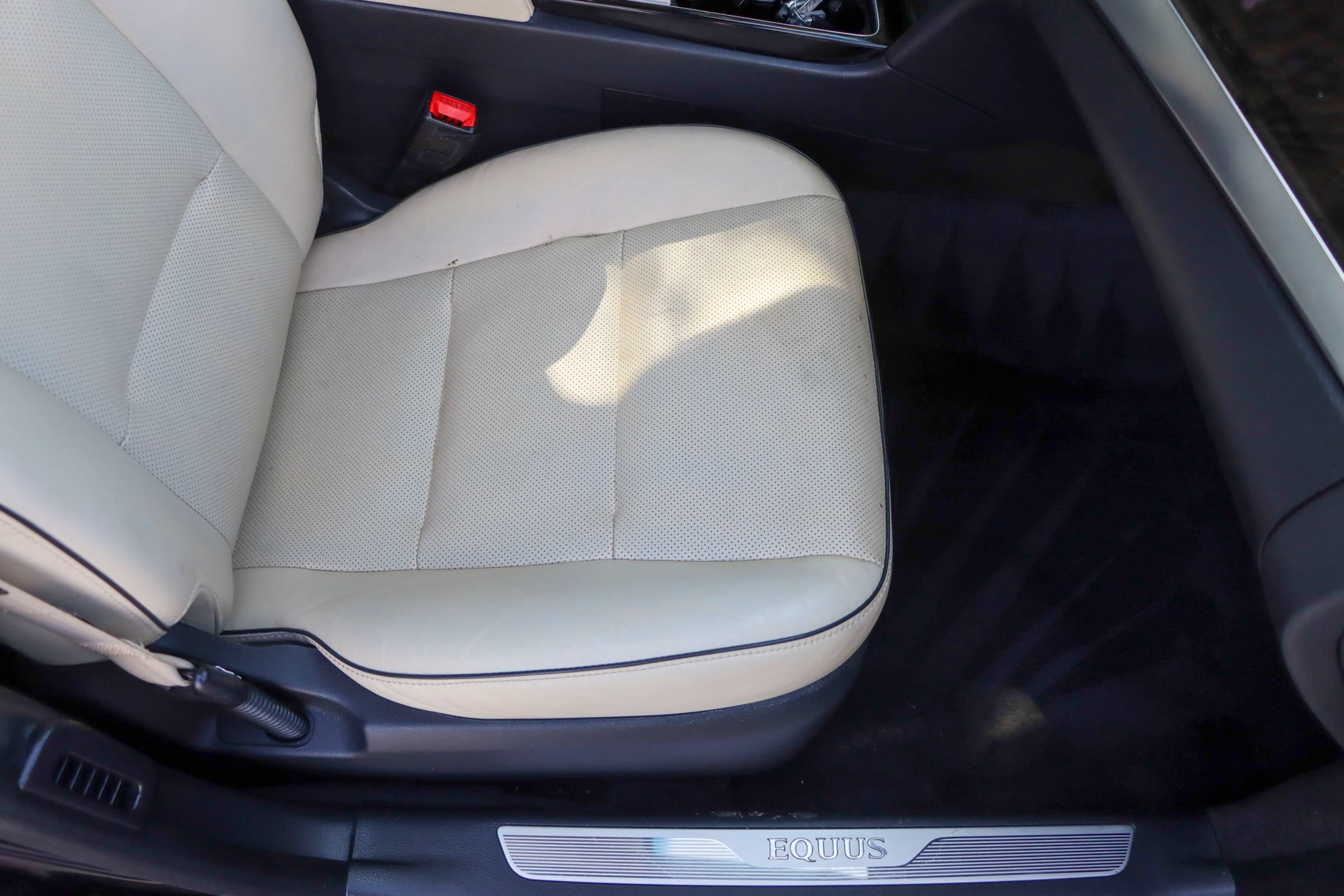 Used 2016 Hyundai Equus Ultimate RWD image 22