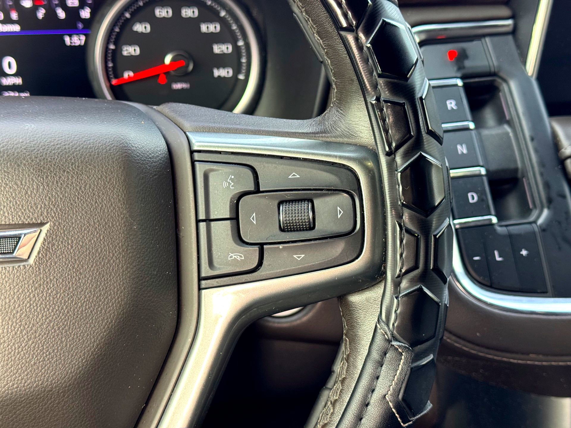 Used 2021 Chevrolet Tahoe Z71 w/ Z71 Off-Road Package image 26