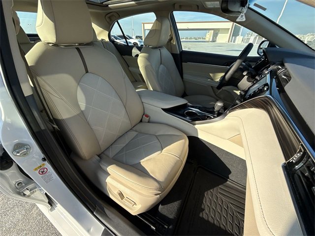 Used 2018 Toyota Camry XLE image 26