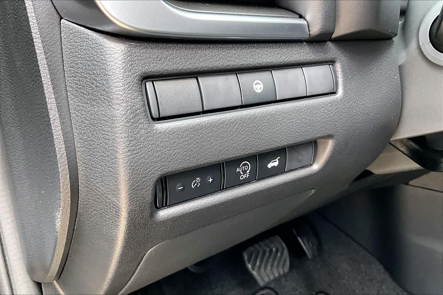 New 2026 Nissan Rogue Dark Armor AWD/4WD image 16