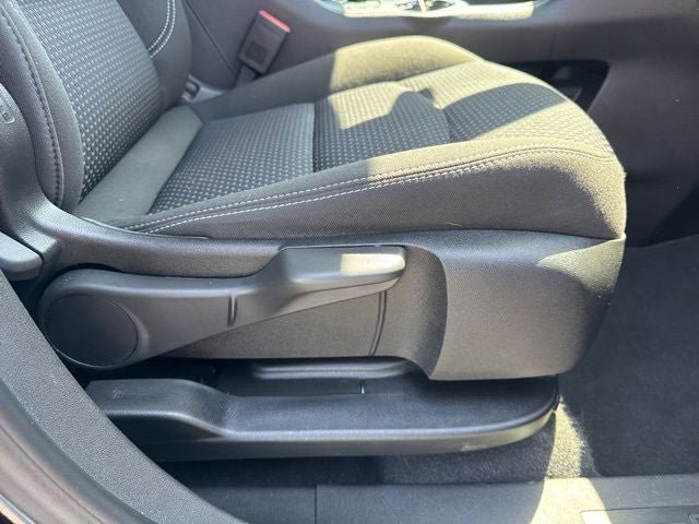 Used 2023 GMC Terrain SLE w/ Driver Convenience Package FWD image 29