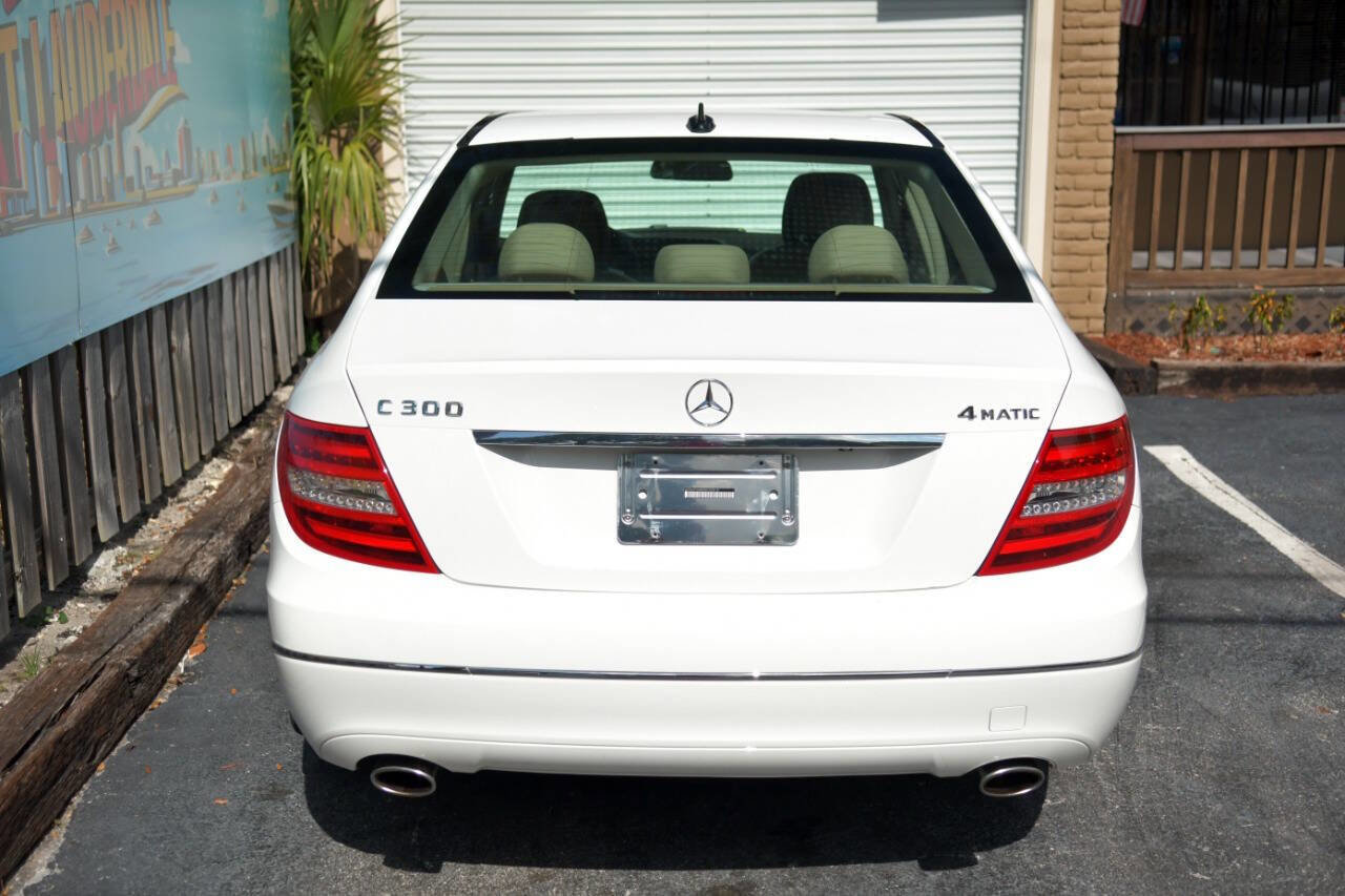 Used 2013 Mercedes-Benz C 300 4MATIC Sedan w/ Multimedia Pkg image 27