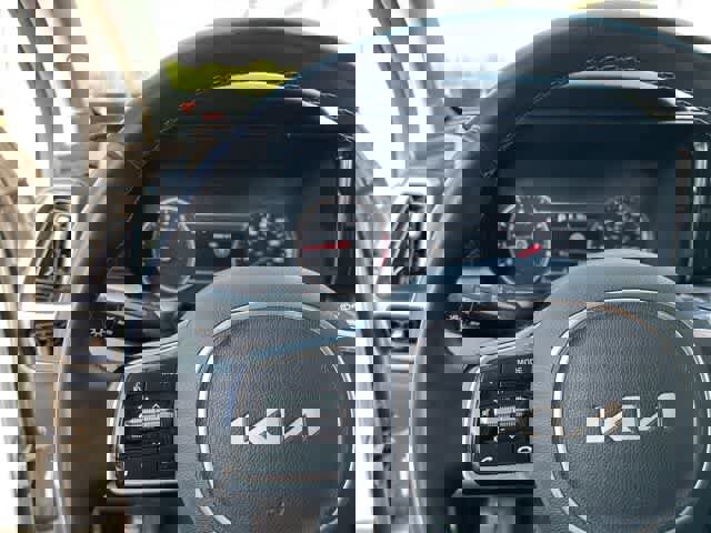 Used 2022 Kia Sorento S image 10