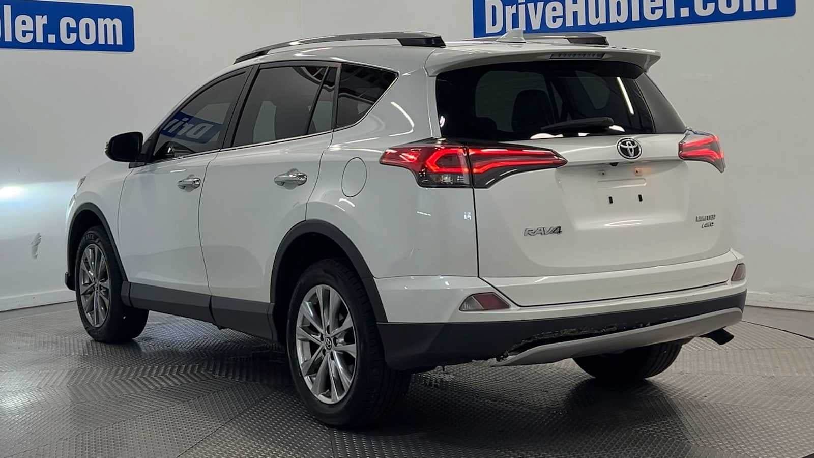 Used 2018 Toyota RAV4 Limited w/ All Weather Liner Package AWD/4WD image 6