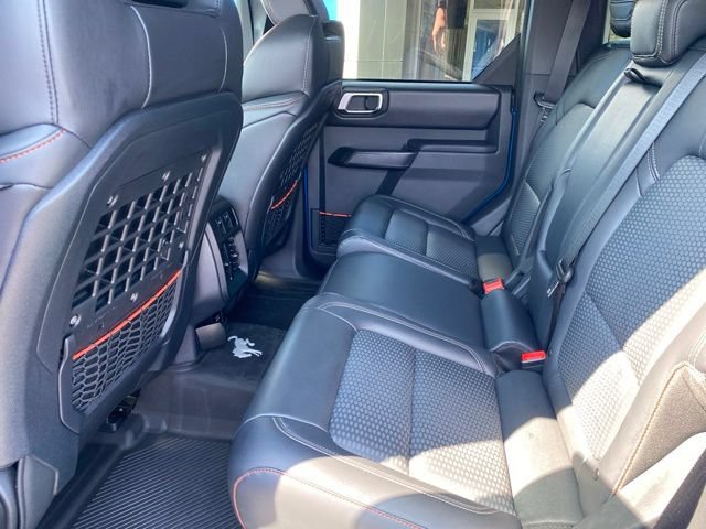 Used 2025 Ford Bronco Raptor AWD/4WD image 32