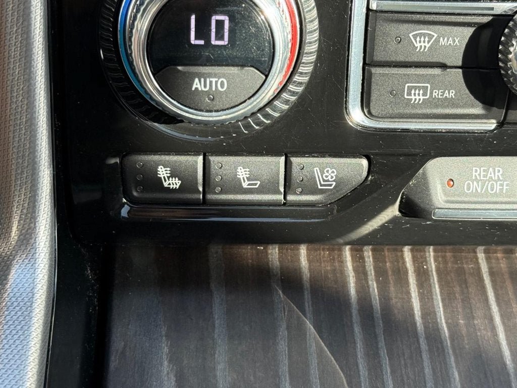 Used 2023 GMC Yukon XL Denali w/ LPO, Floor Liner Package AWD/4WD image 21