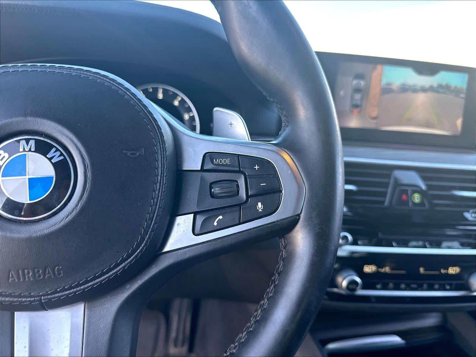 Used 2018 BMW 540i w/ M Sport Package RWD image 15