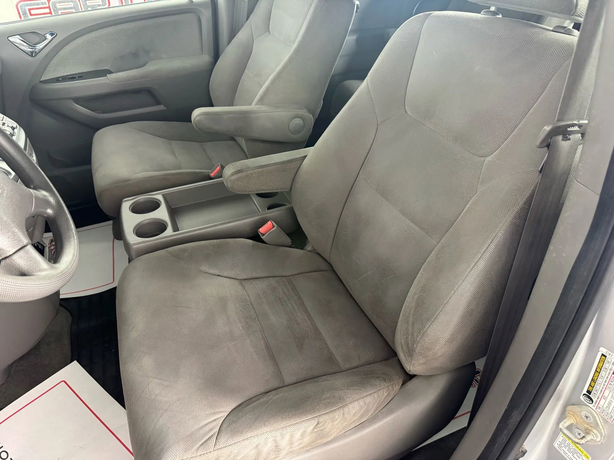 Used 2010 Honda Odyssey EX image 29