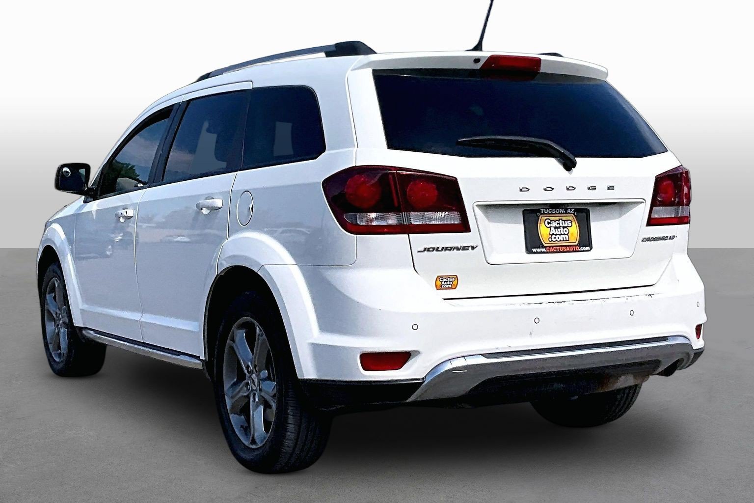 Used 2018 Dodge Journey Crossroad w/ Driver Convenience Group FWD image 11