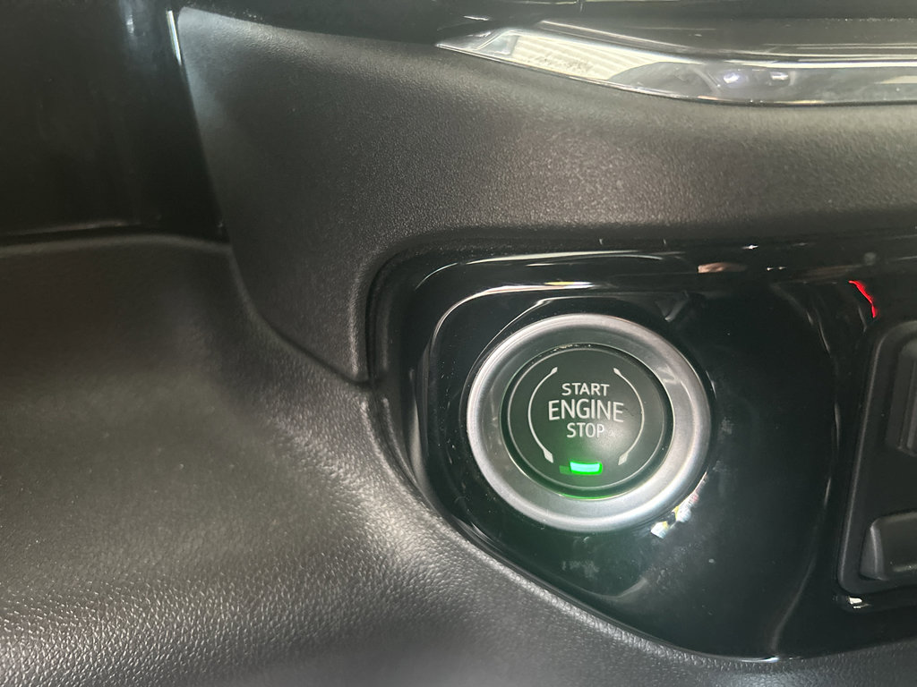 Used 2023 Chevrolet Silverado 1500 High Country w/ Technology Package image 25