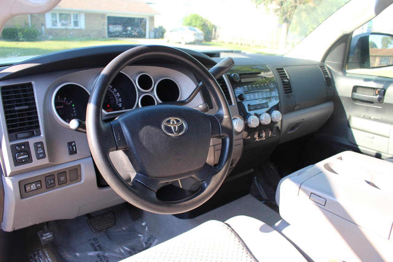 Used 2010 Toyota Tundra 4x4 Double Cab image 16