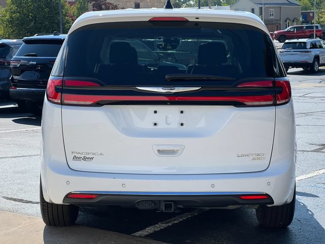 Used 2024 Chrysler Pacifica Limited w/ Uconnect Theater Family Group AWD/4WD image 52