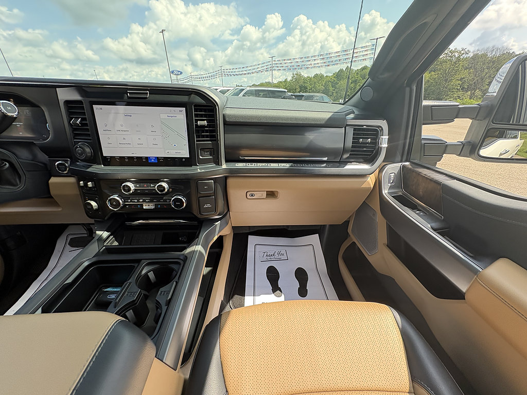 Used 2026 Ford F350 Lariat w/ Lariat Premium Package AWD/4WD image 23