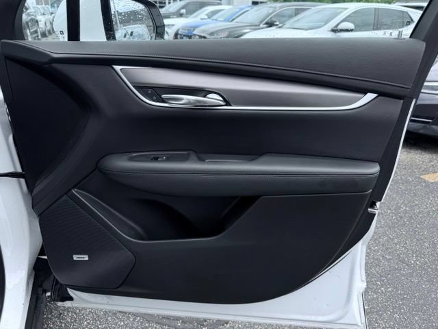Used 2024 Cadillac XT6 Luxury w/ LPO, Floor Liner Package AWD/4WD image 20