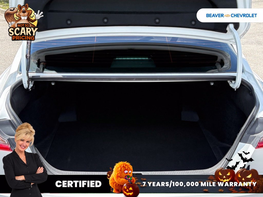 Used 2025 Toyota Camry LE FWD image 11