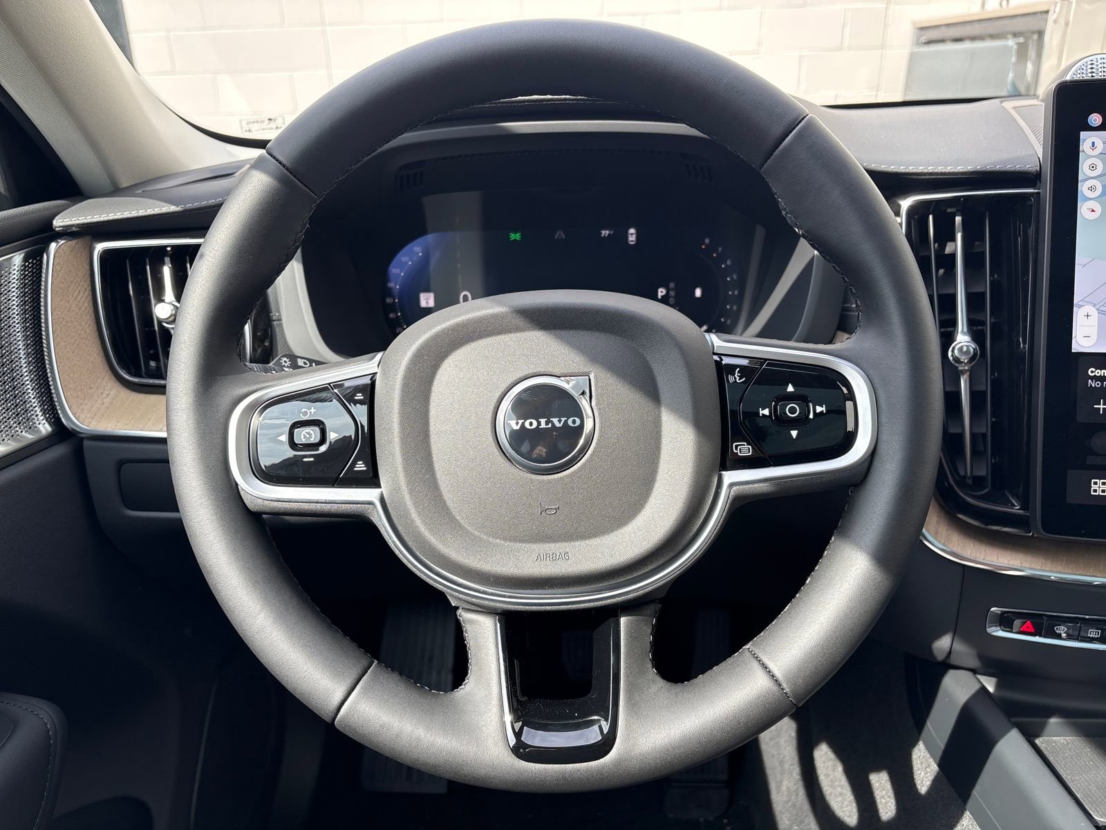 New 2026 Volvo XC60 B5 Ultra w/ Climate Package image 15