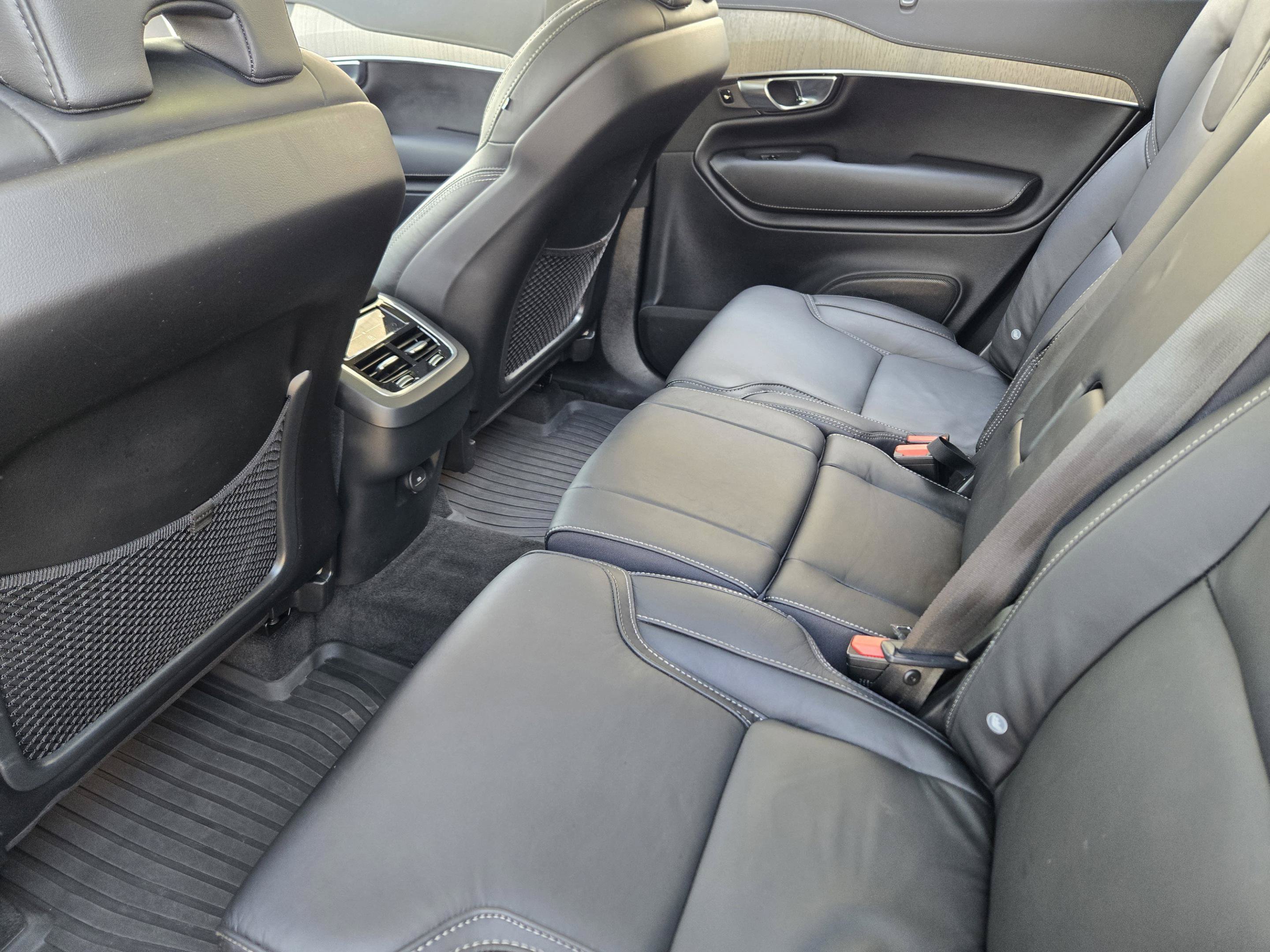 Used 2023 Volvo XC90 B6 Ultimate AWD/4WD image 31