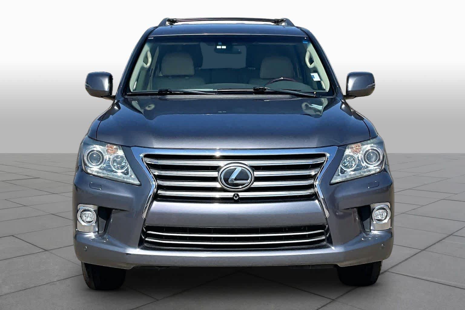 Used 2014 Lexus LX 570 4WD image 4