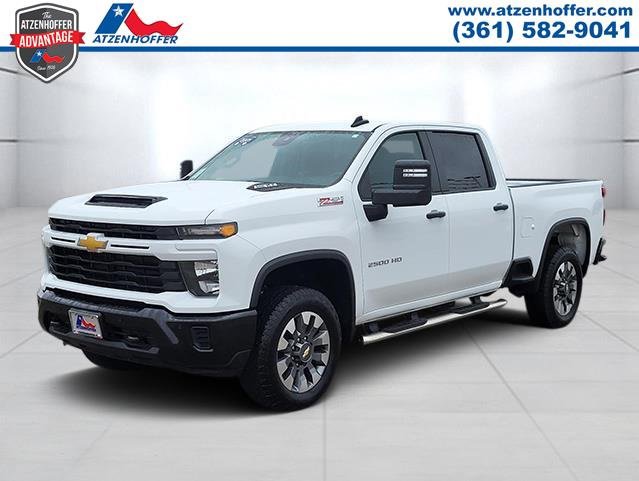 Used 2025 Chevrolet Silverado 2500 Custom w/ Custom Value Package image 3