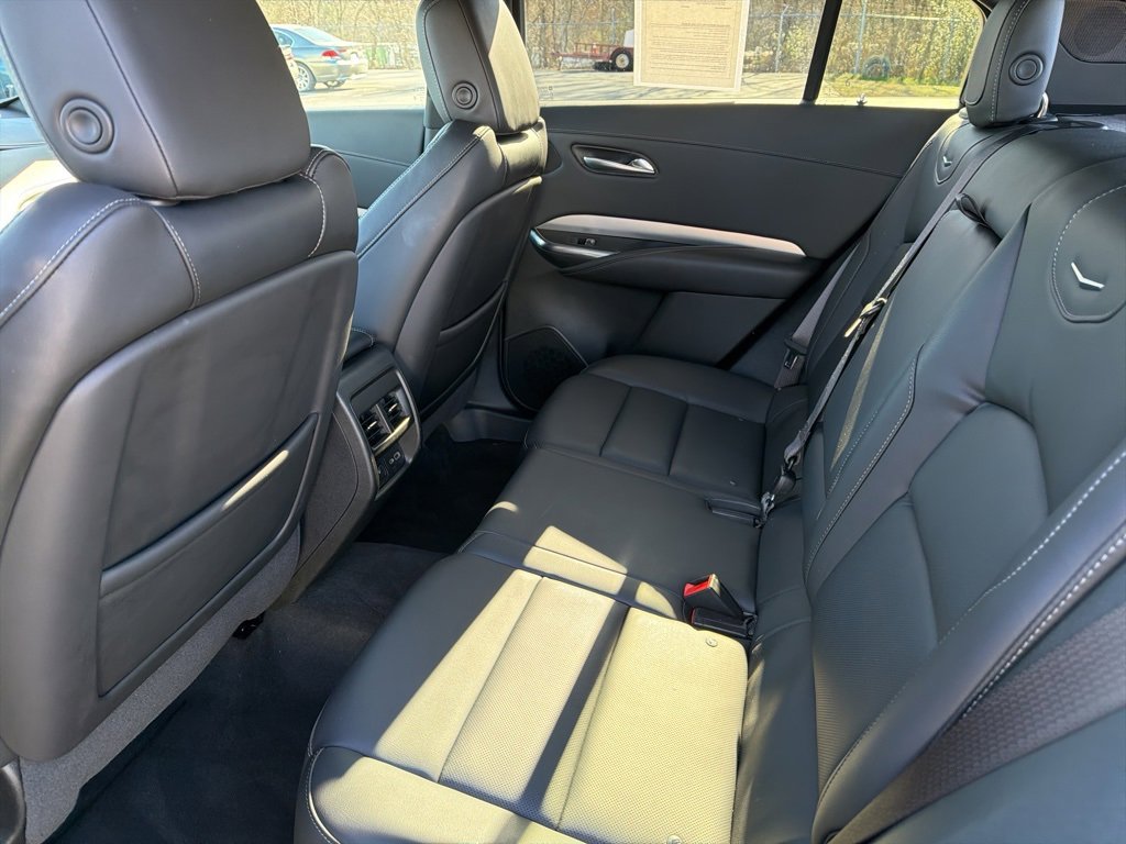 Used 2021 Cadillac XT4 Premium Luxury image 14