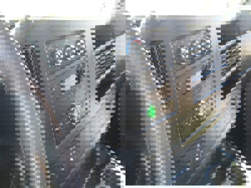 Used 2014 Chevrolet Express 2500 image 19