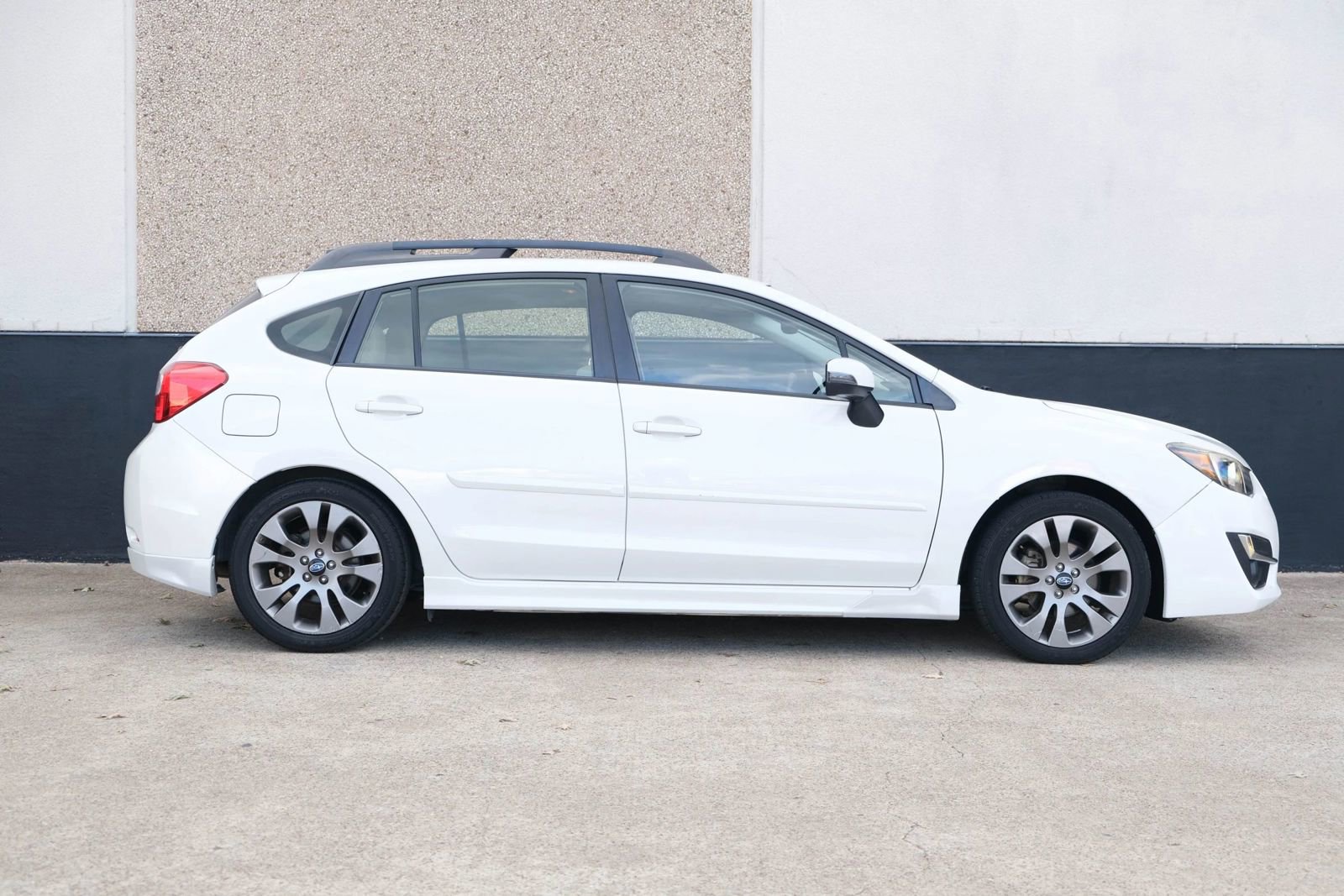 Used 2016 Subaru Impreza 2.0i Sport Premium image 11