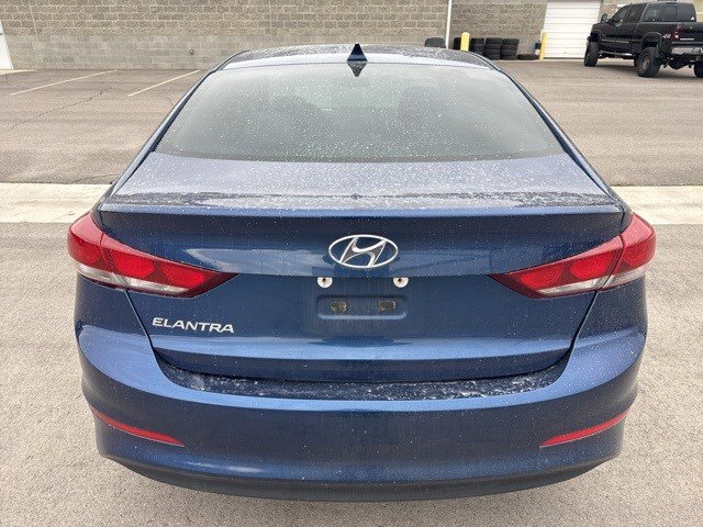 Used 2017 Hyundai Elantra SE image 4