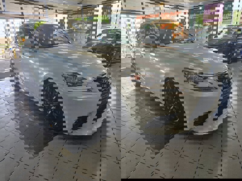 Used 2016 Lexus IS 200t image 3