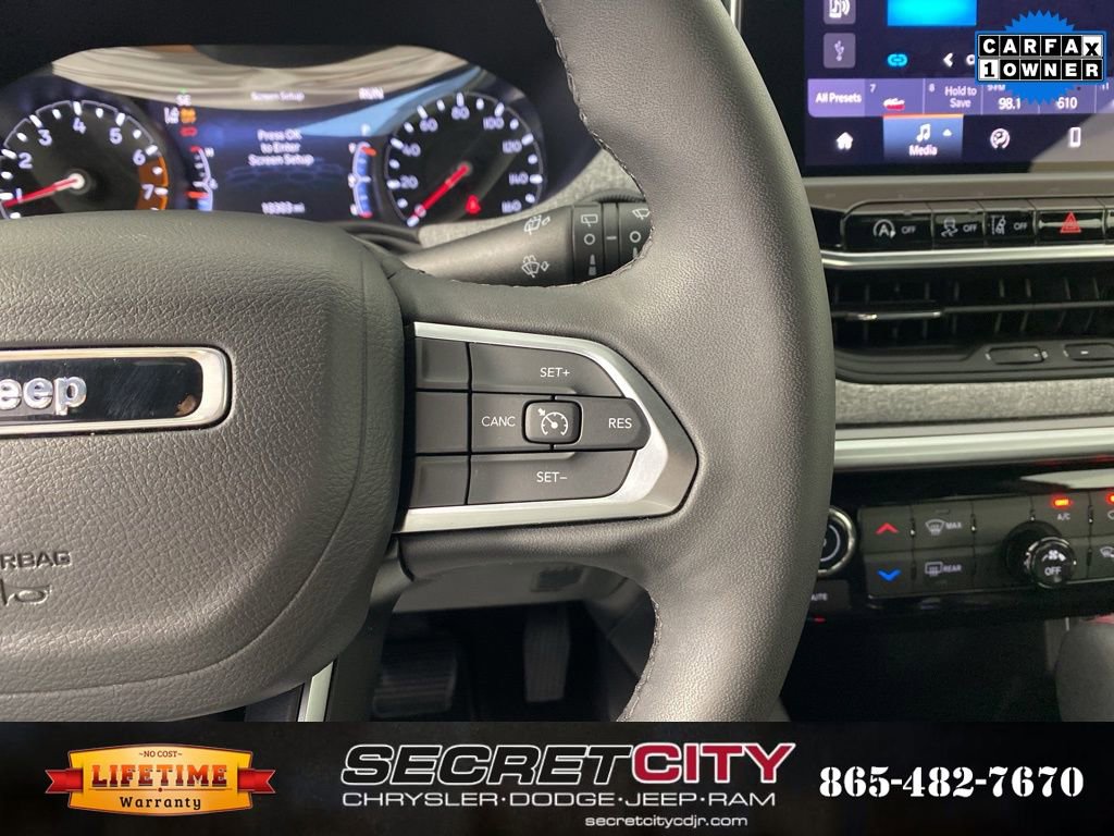 Used 2024 Jeep Compass Latitude AWD/4WD image 16