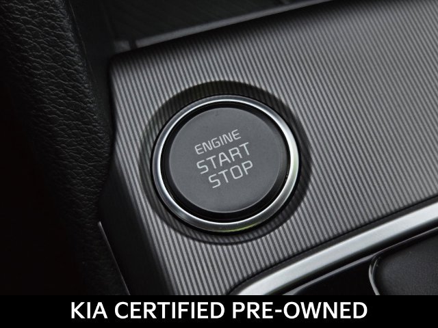 Certified 2026 Kia Sportage EX w/ EX Panorama Roof Package FWD image 33