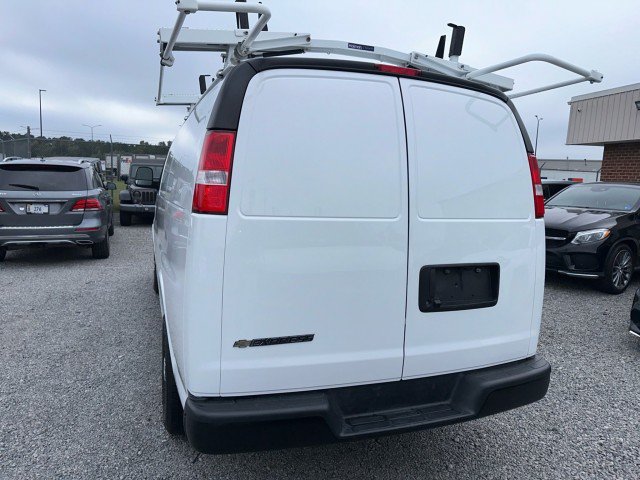 Used 2025 Chevrolet Express 2500 w/ Driver Convenience Package RWD image 9