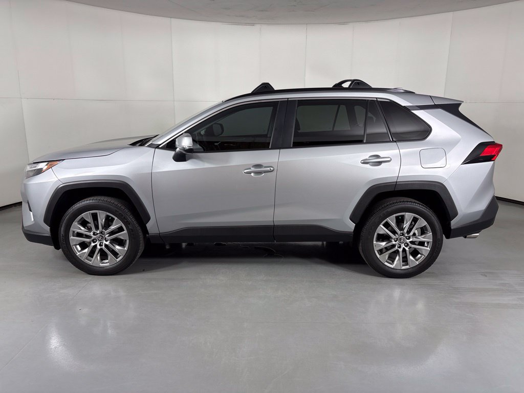 Used 2025 Toyota RAV4 XLE Premium w/ Weather Package FWD image 5