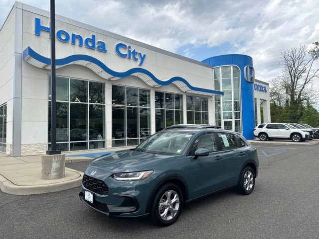 Used 2023 Honda HR-V LX image 2