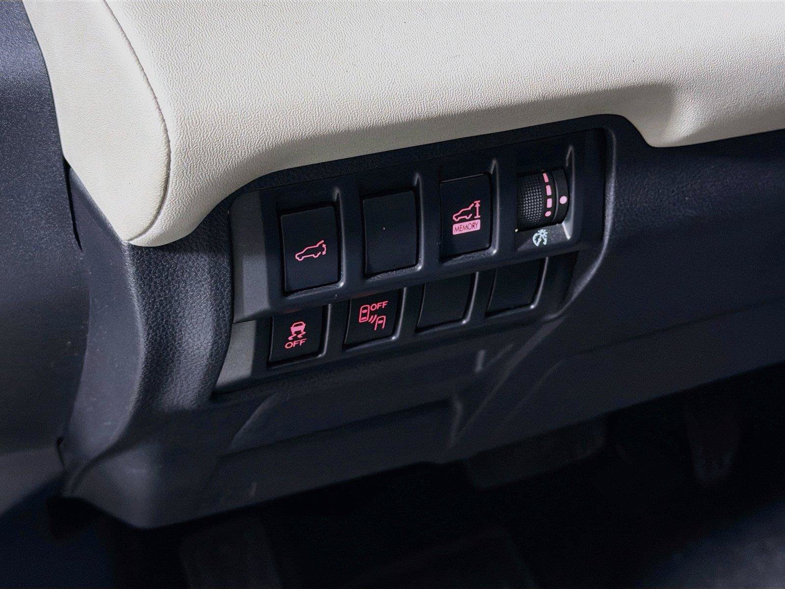 Used 2019 Subaru Ascent Limited AWD/4WD image 10