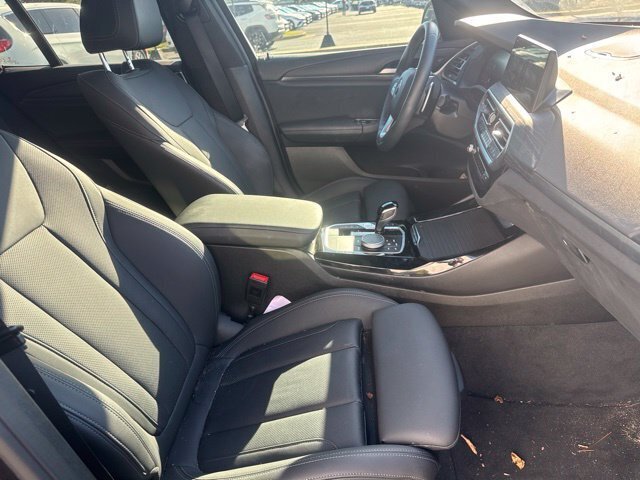 Used 2024 BMW X3 sDrive30i w/ Convenience Package w/ZPA RWD image 25