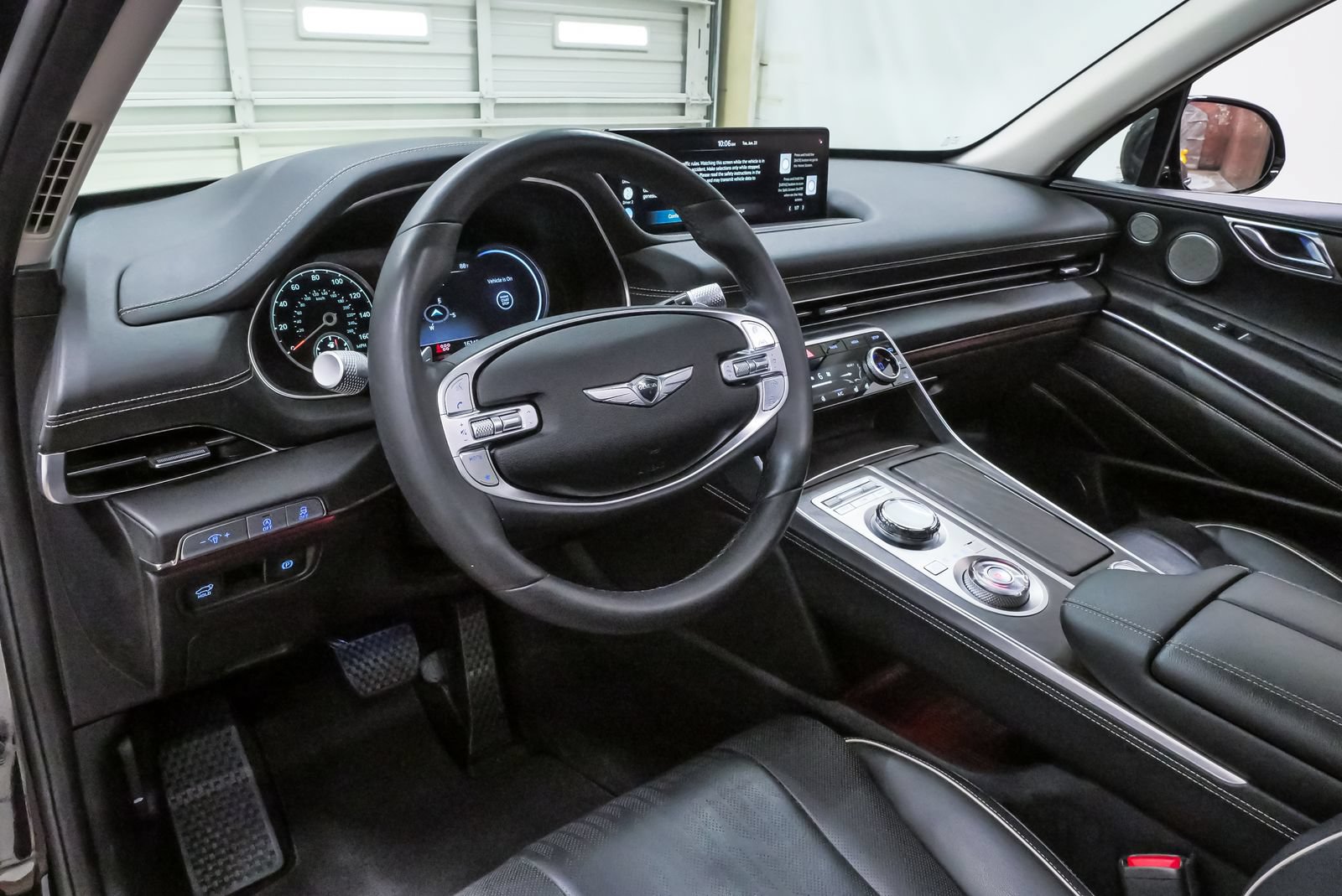 Certified 2024 Genesis GV80 3.5T Advanced w/ Advanced Package AWD/4WD image 2